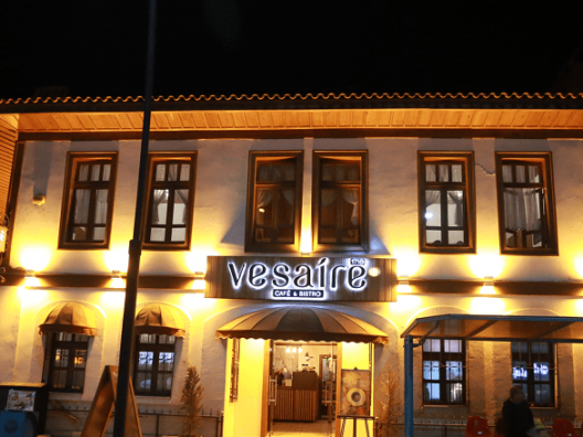 Vesaire Cafe