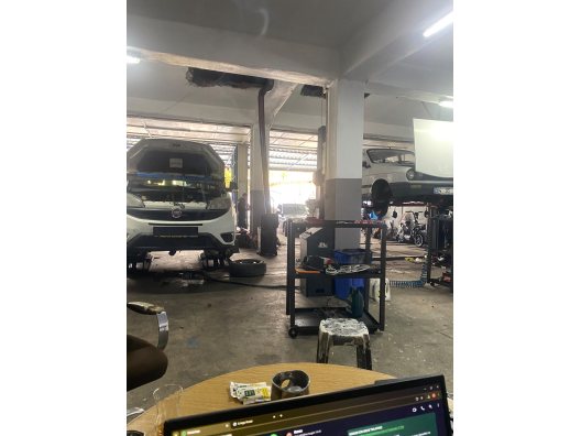 Uşak Açık Tamirci Arayanlar İçin Araç Arızası ve Yol Yardım Rehberi - Uşak Öz Teknik Oto Tamirci & Yol Yardım