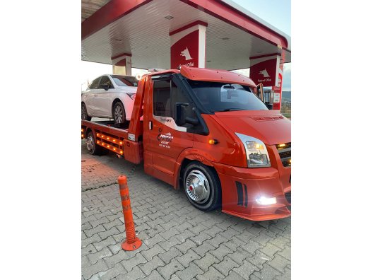 Uşak Oto Çekici – 7/24 Acil Oto Kurtarma Hizmeti