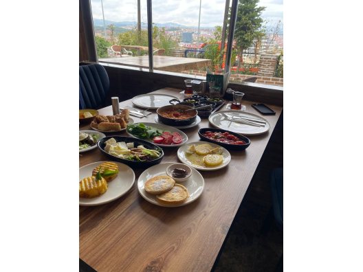 Uşak’ta Ne Yenir? En Güzel Yemek Yerlerinden Biri: Yumak Restorant - YUMAK RESTAURANT